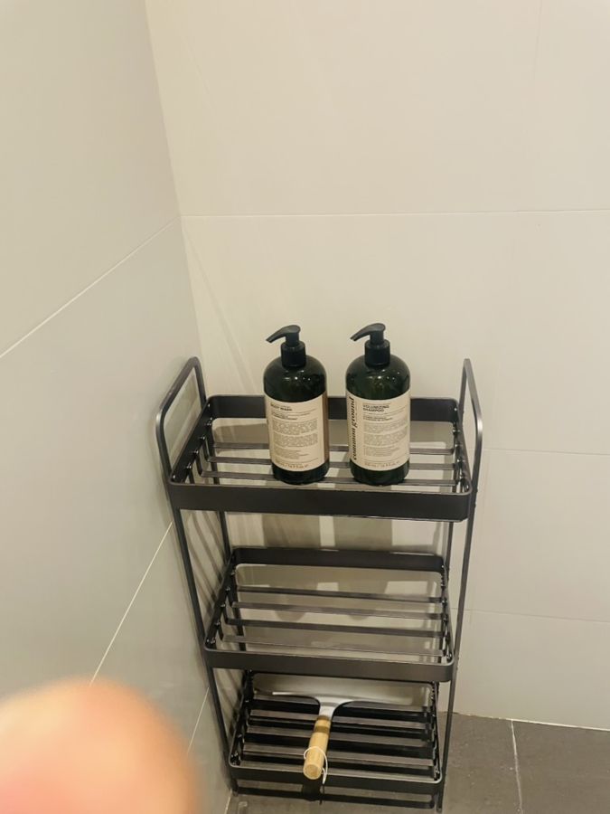 Shower gel & shampoo